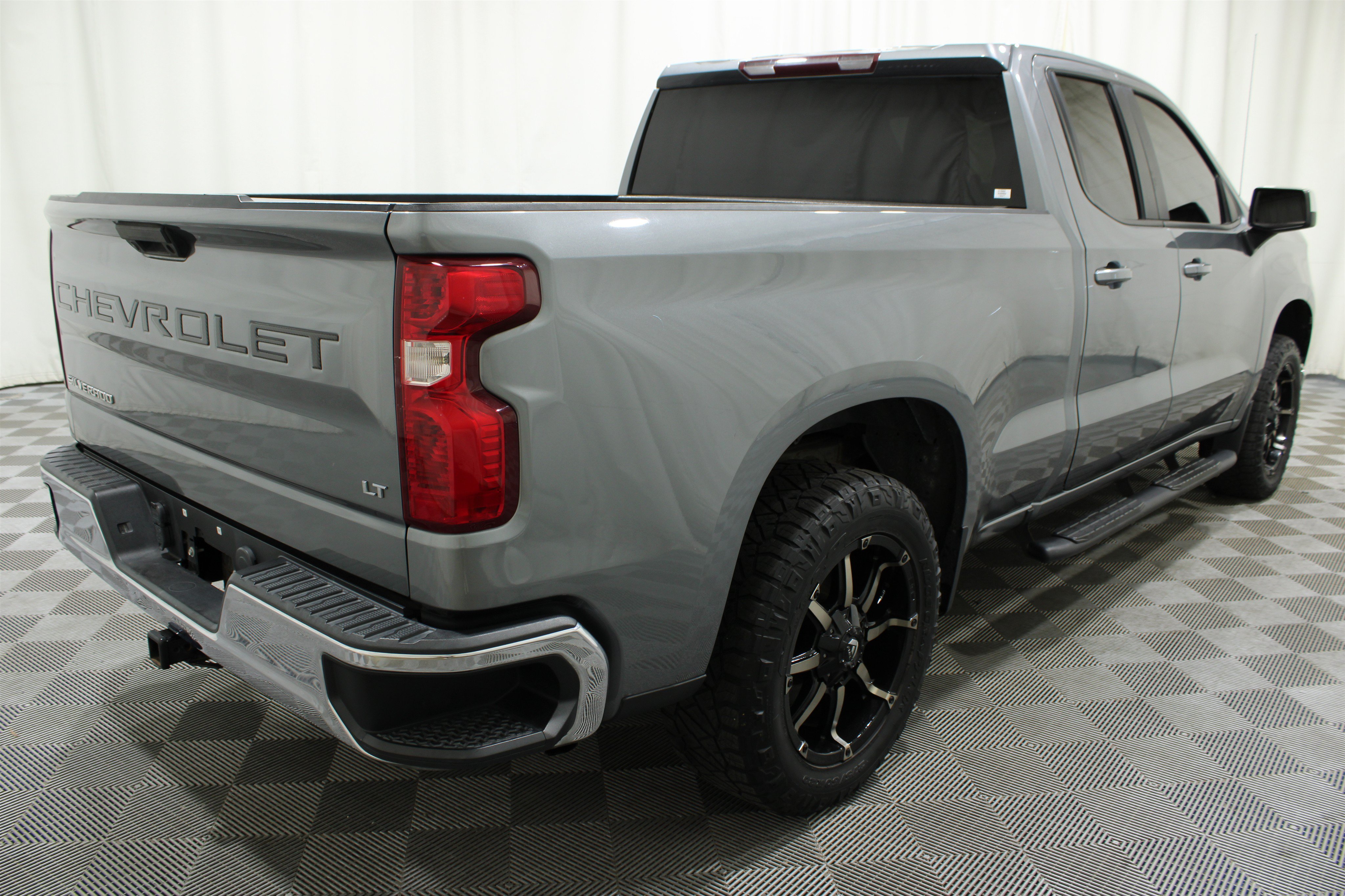 Used 2020 Satin Steel Metallic Chevrolet LT image 24