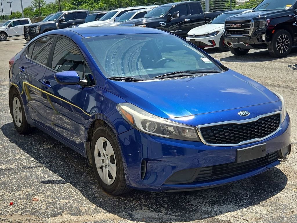 2017 Kia Forte LX AT's photo