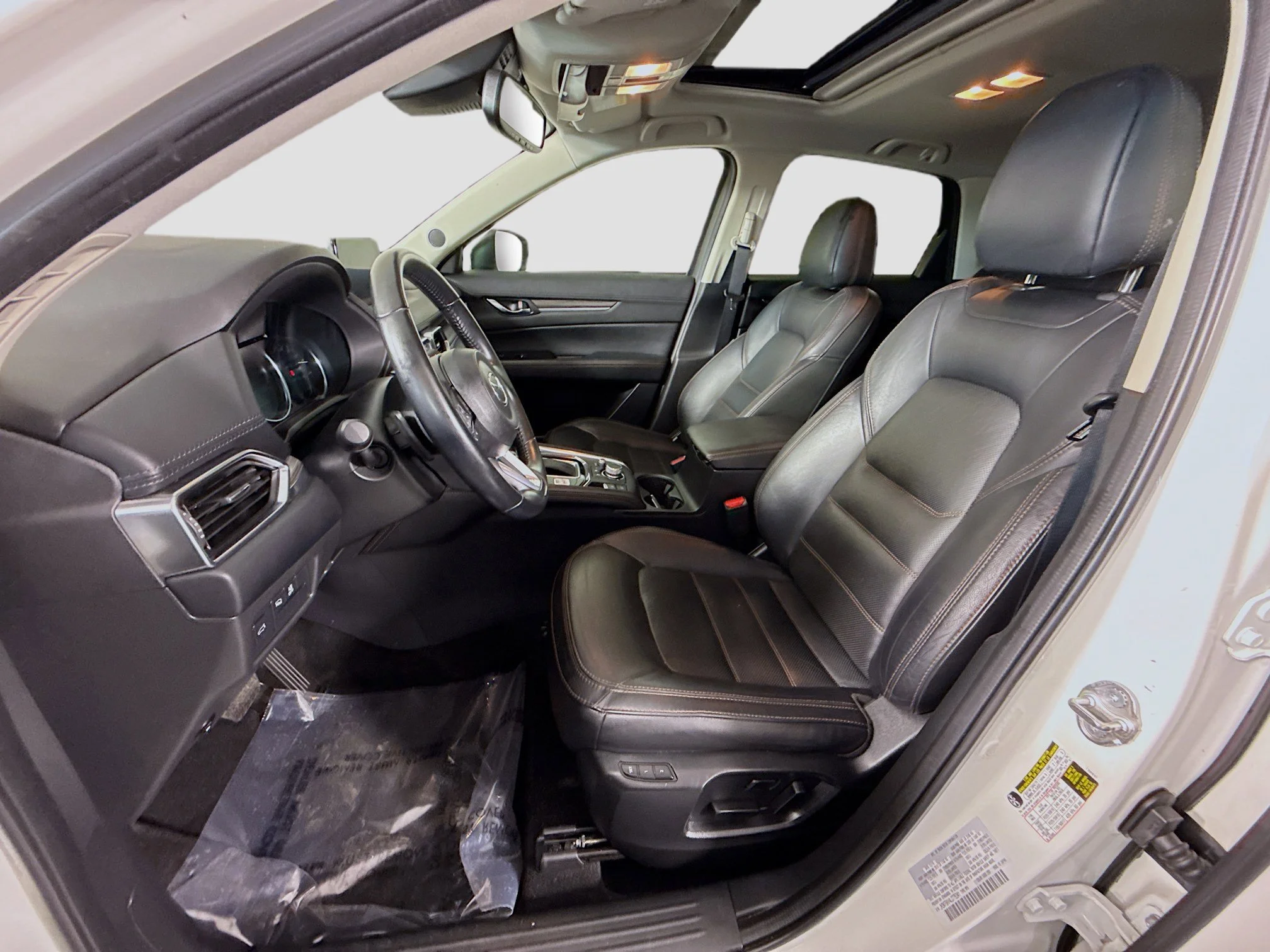 Used 2020 Snowflake White Pearl Mica Mazda Grand Touring Reserve image 18