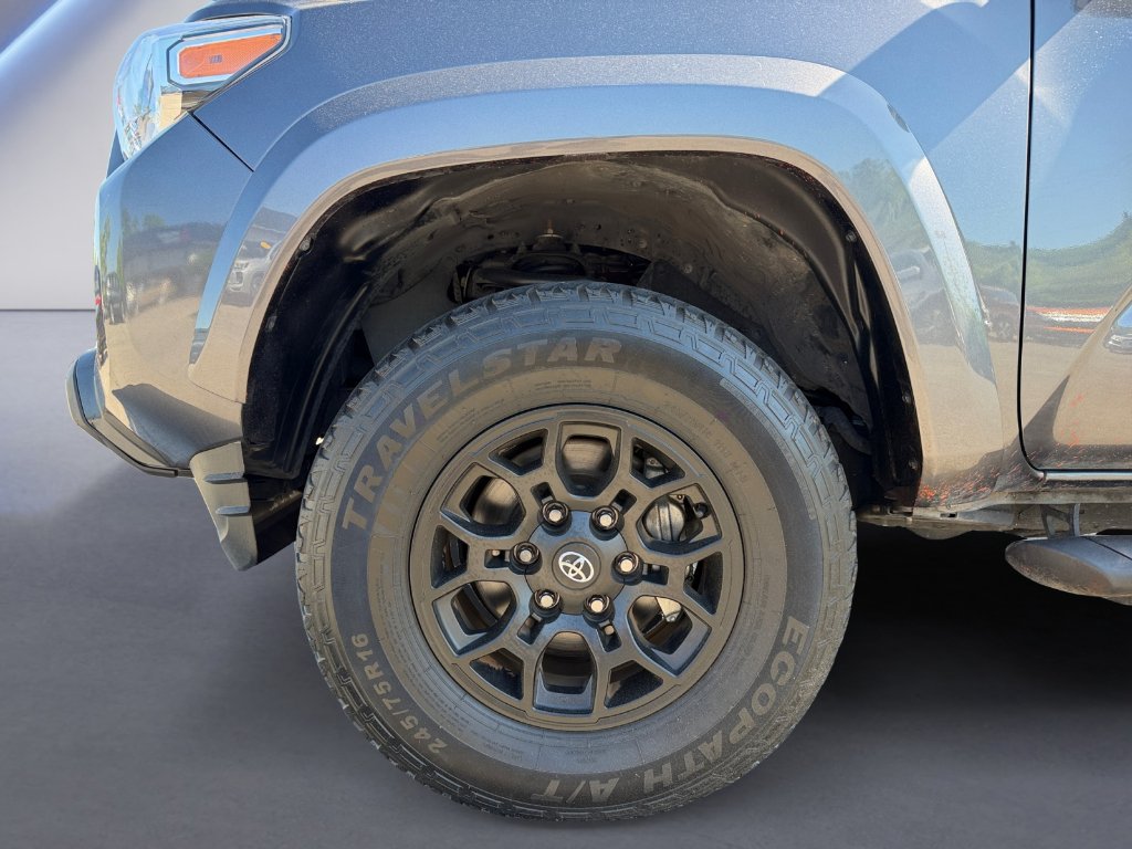 Used 2022 Magnetic Gray Metallic Toyota SR5 image 9