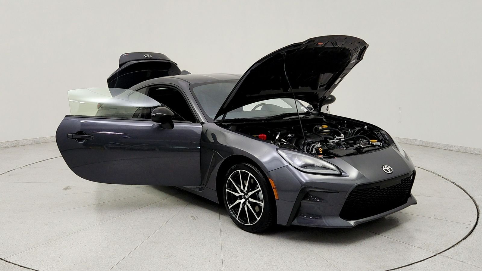 Used 2026  Toyota Base image 11
