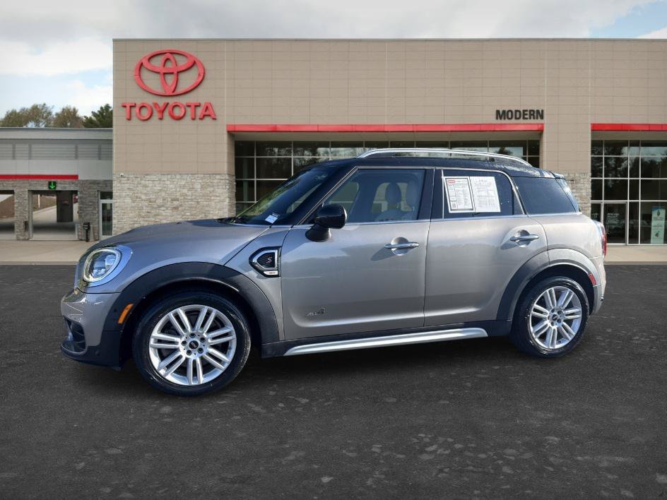Used 2017 Melting Silver Metallic MINI Cooper S image 3