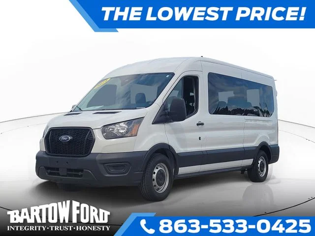 Used 2024 White Ford XL image 1