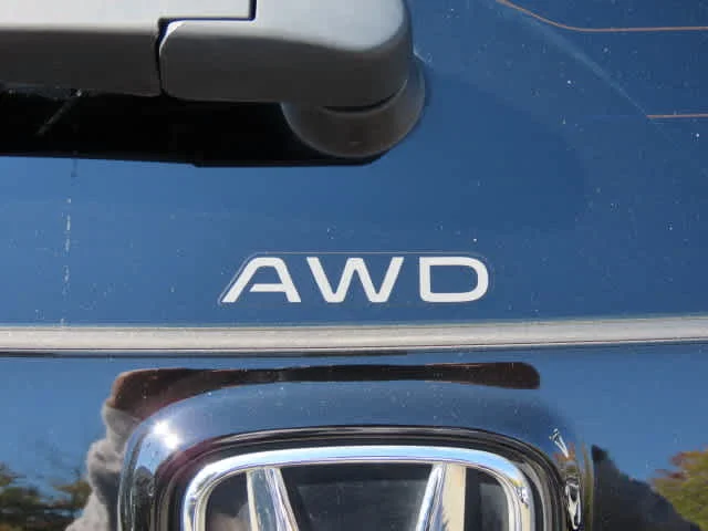 Certified Used 2024 Crystal Black Pearl Honda EX image 8