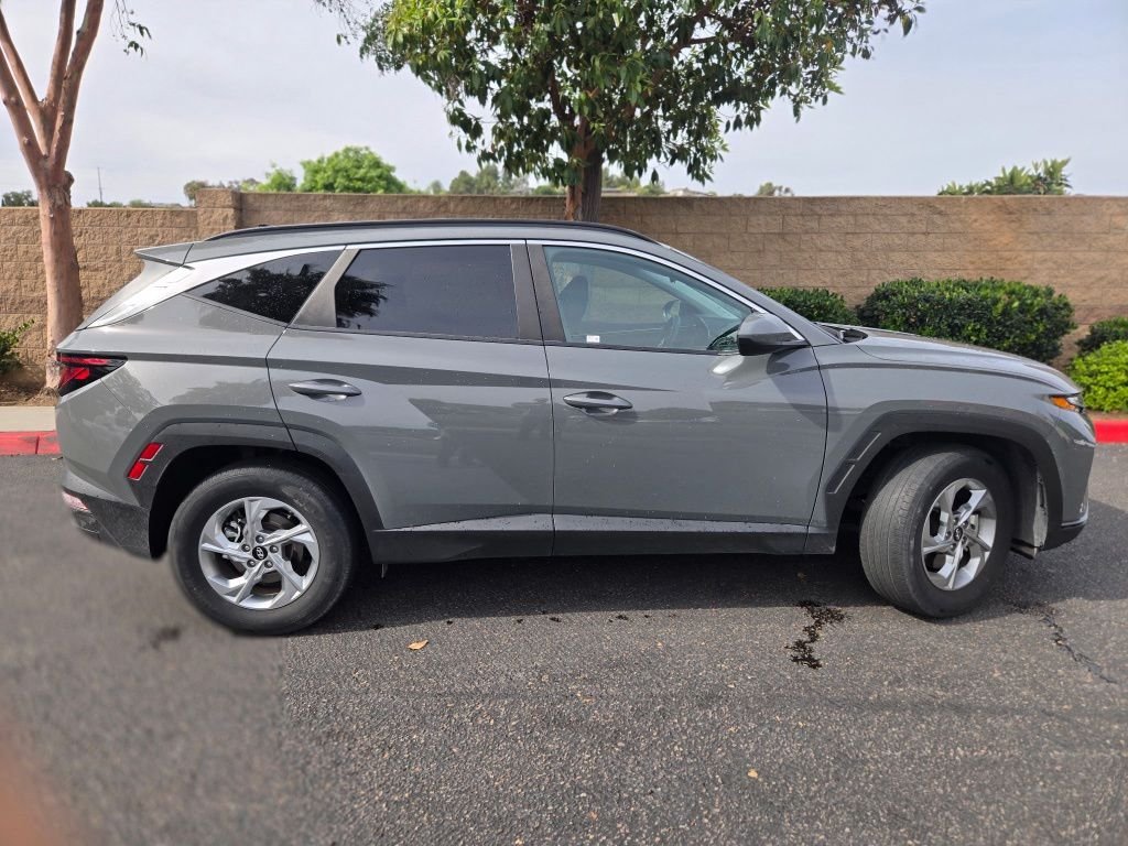 Used 2024 Gray Hyundai SEL image 6