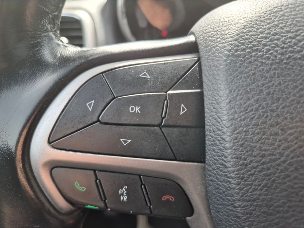 Used 2020 Silver Jeep Limited image 17