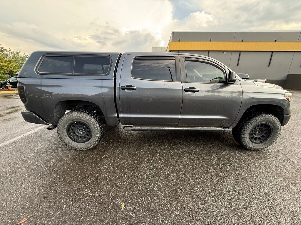 Used 2021  Toyota Limited image 6