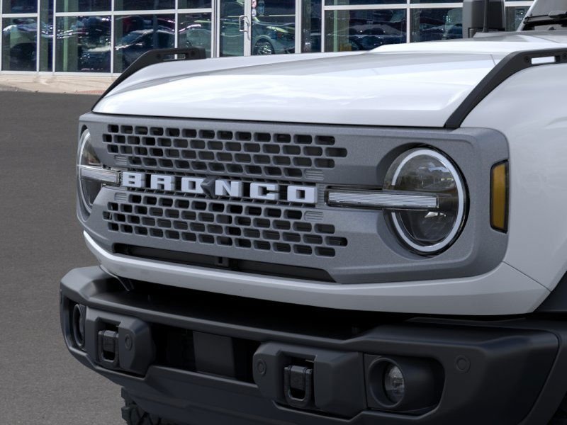 New 2025 Oxford White Ford Badlands® image 19