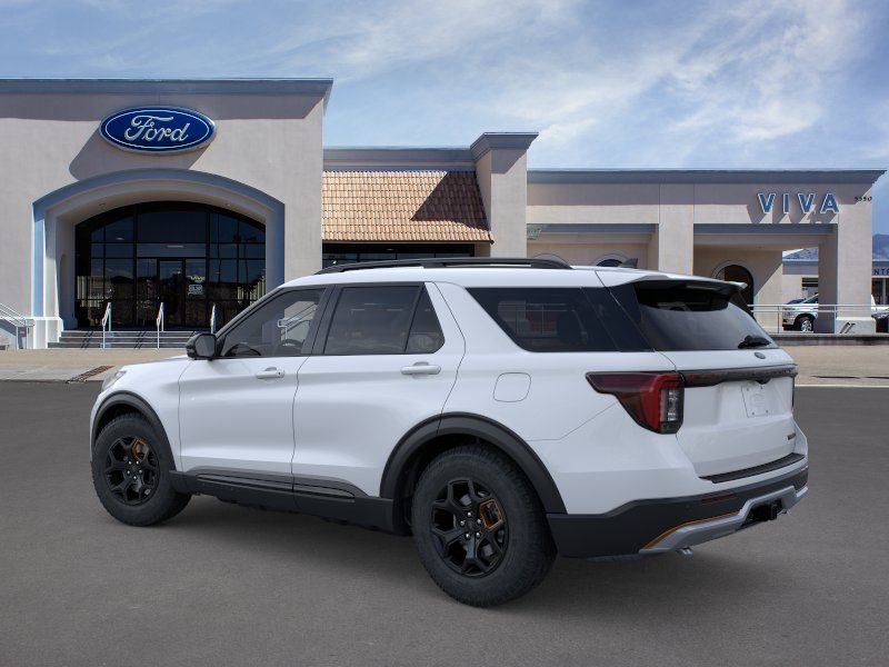 New 2026 Space White Metallic Ford Tremor® image 4