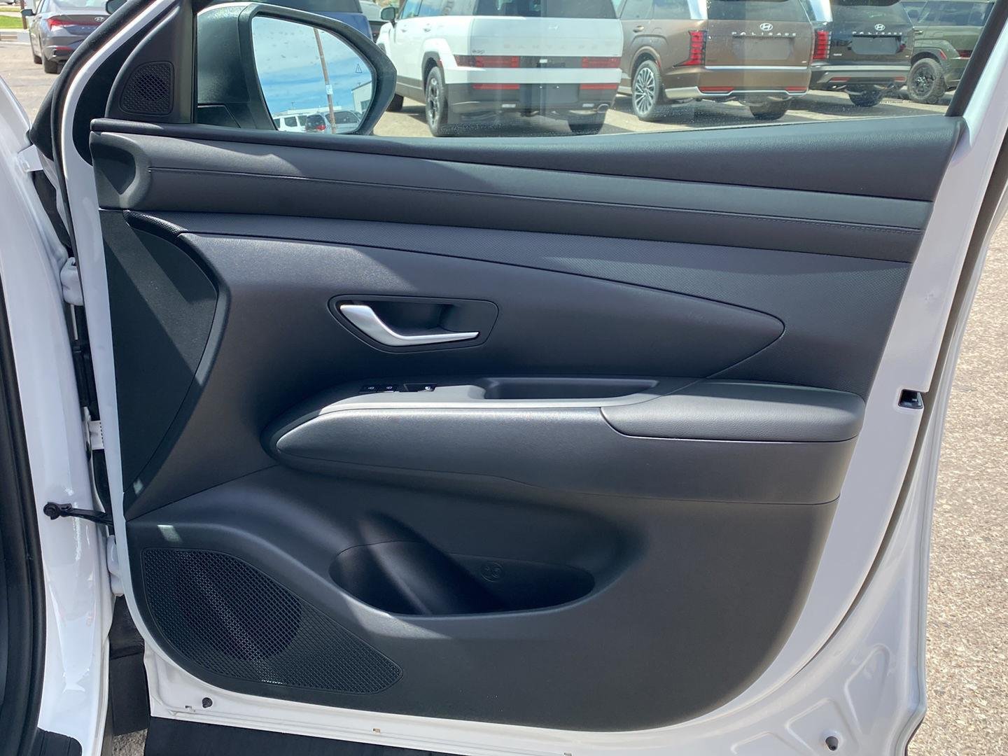 New 2026 Creamy White Pearl Hyundai SEL AWD image 23