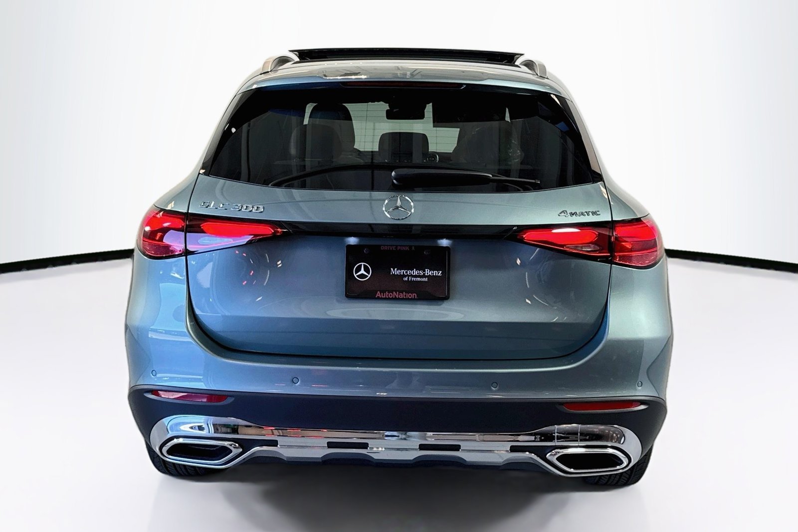 New 2026 Verde Silver Metallic Mercedes-Benz GLC 300 image 6