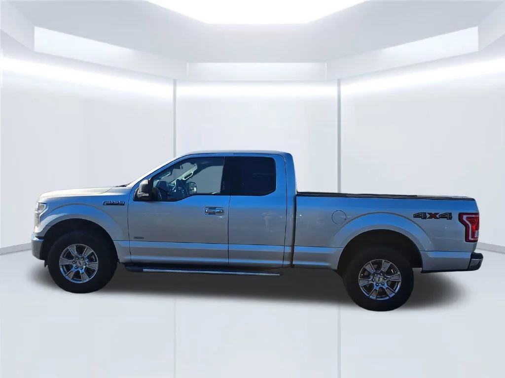 Used 2016 Ingot Silver Ford XLT image 5