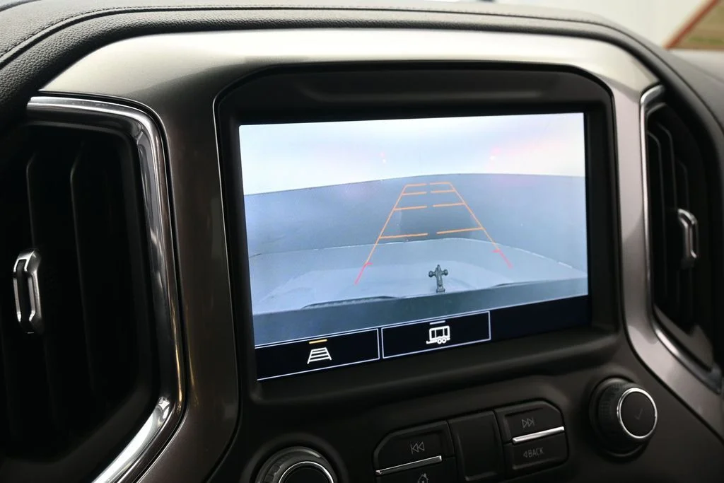 Used 2021 Black Chevrolet LT image 17