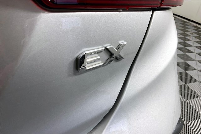 Used 2020 Silver Kia EX image 21