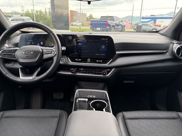 Used 2025 Gray Chevrolet LT image 21
