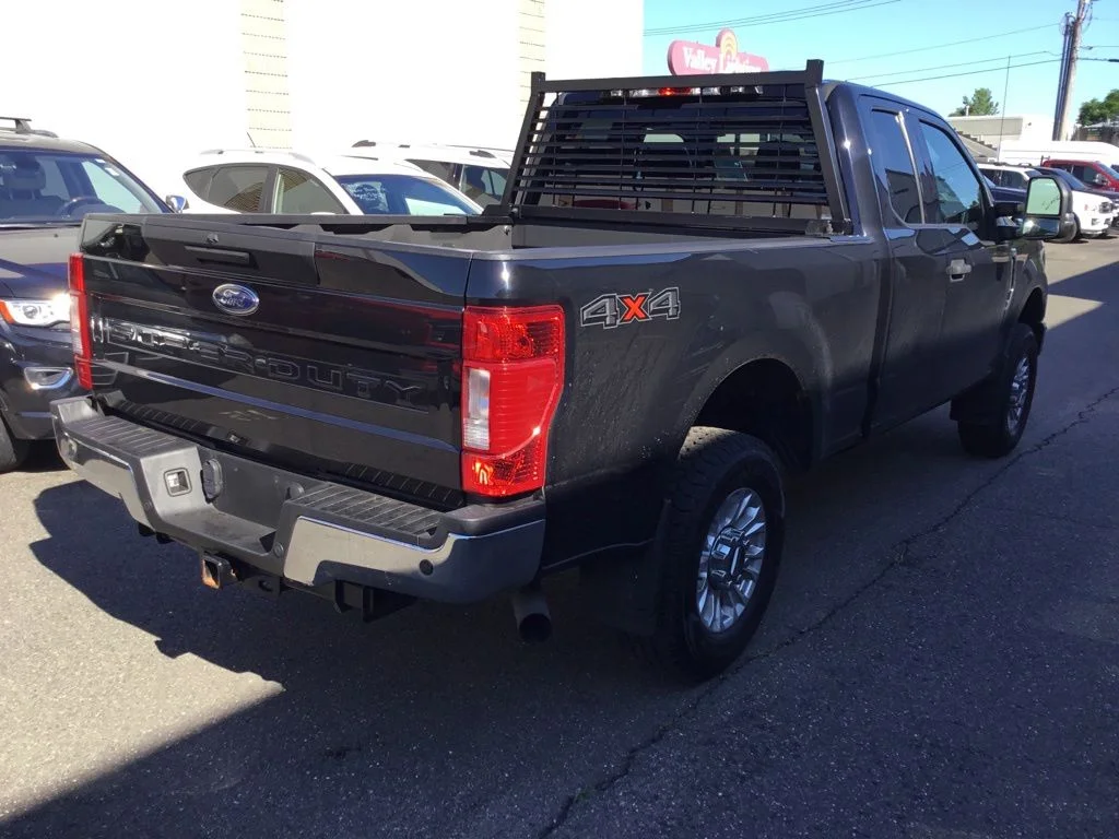 Used 2020 Black Ford XLT image 4