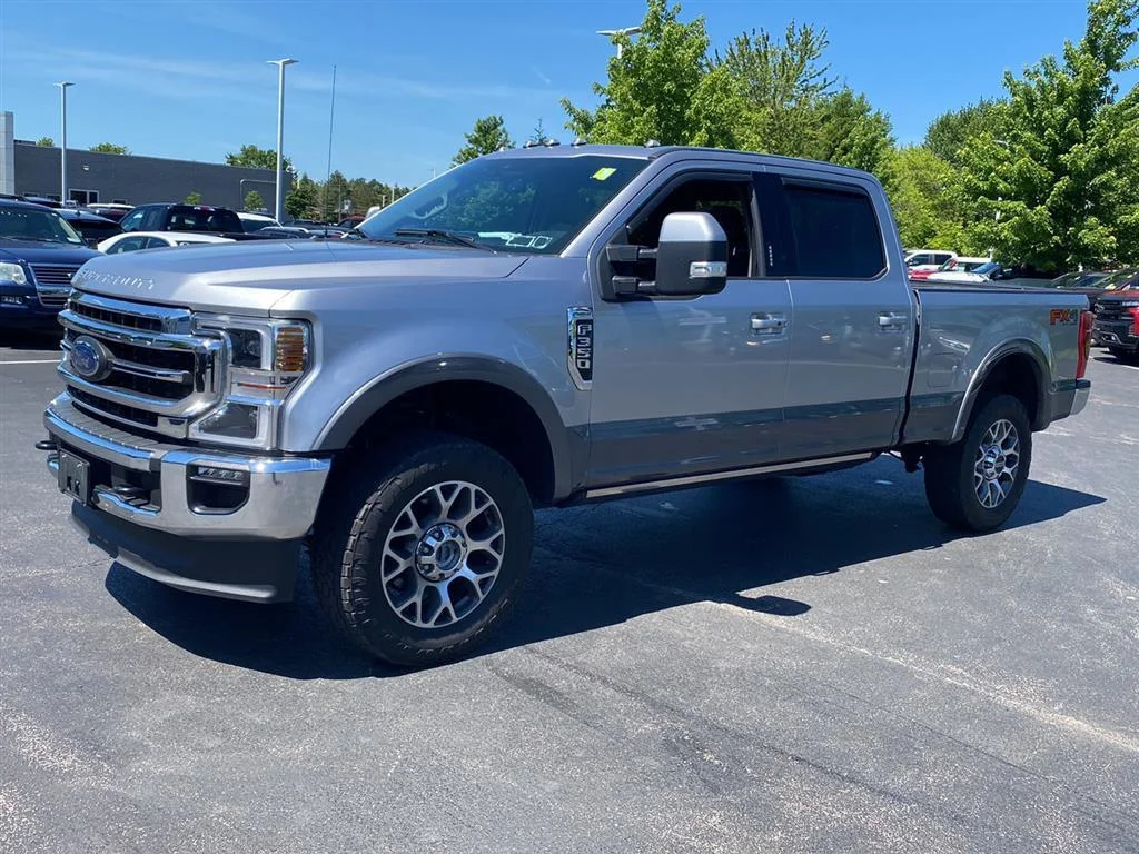 Used 2021 Iconic Silver/Carbonized Gray Ford Lariat image 6