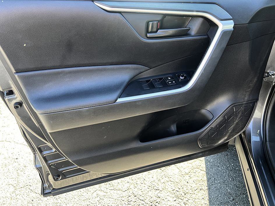 Used 2022 Magnetic Gray Metallic Toyota Hybrid LE image 9