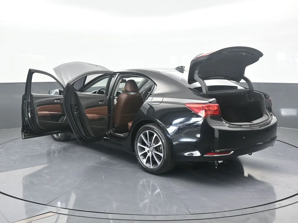 Used 2017 Black Acura V6 image 78