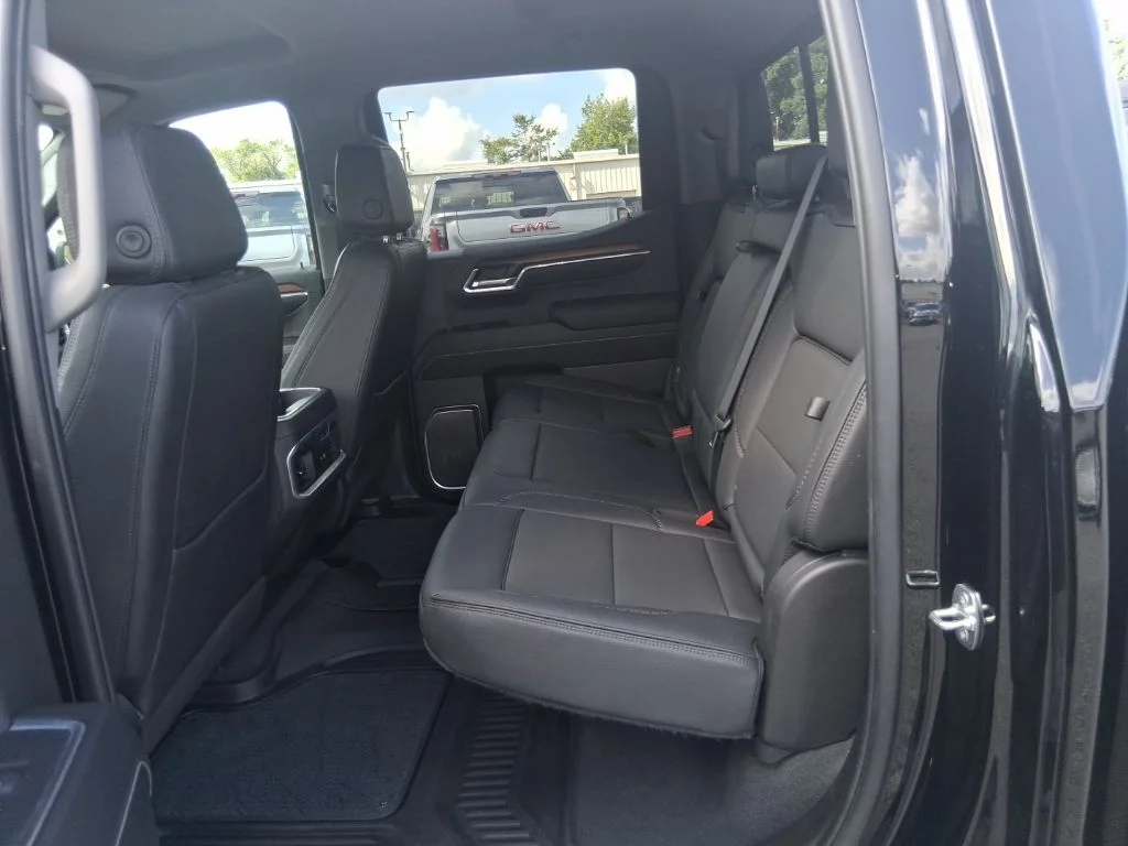 Used 2024 Black GMC Denali image 19