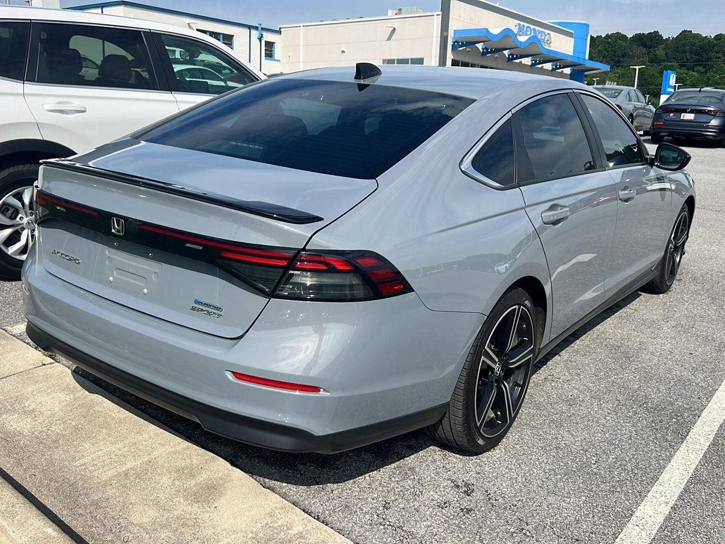 Used 2023 Urban Gray Pearl Honda Sport image 4