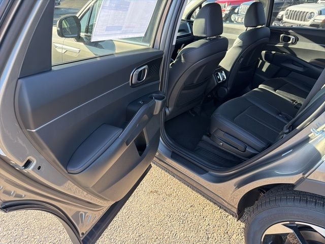 New 2026 Volcanic Sand Kia EX AWD image 12