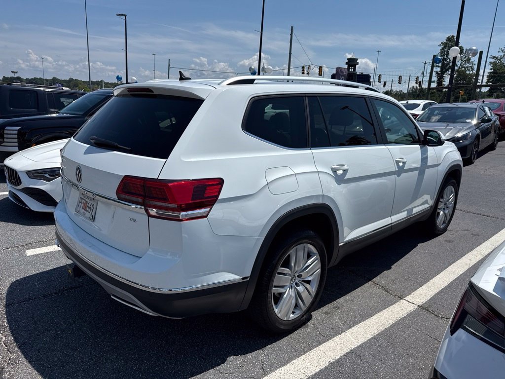 Used 2019 White Volkswagen SEL image 4
