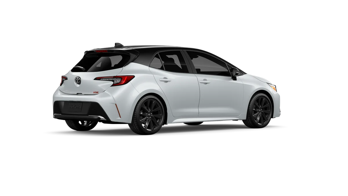 New 2027 Wind Chill Pearl with Black roof Toyota XSE image 10