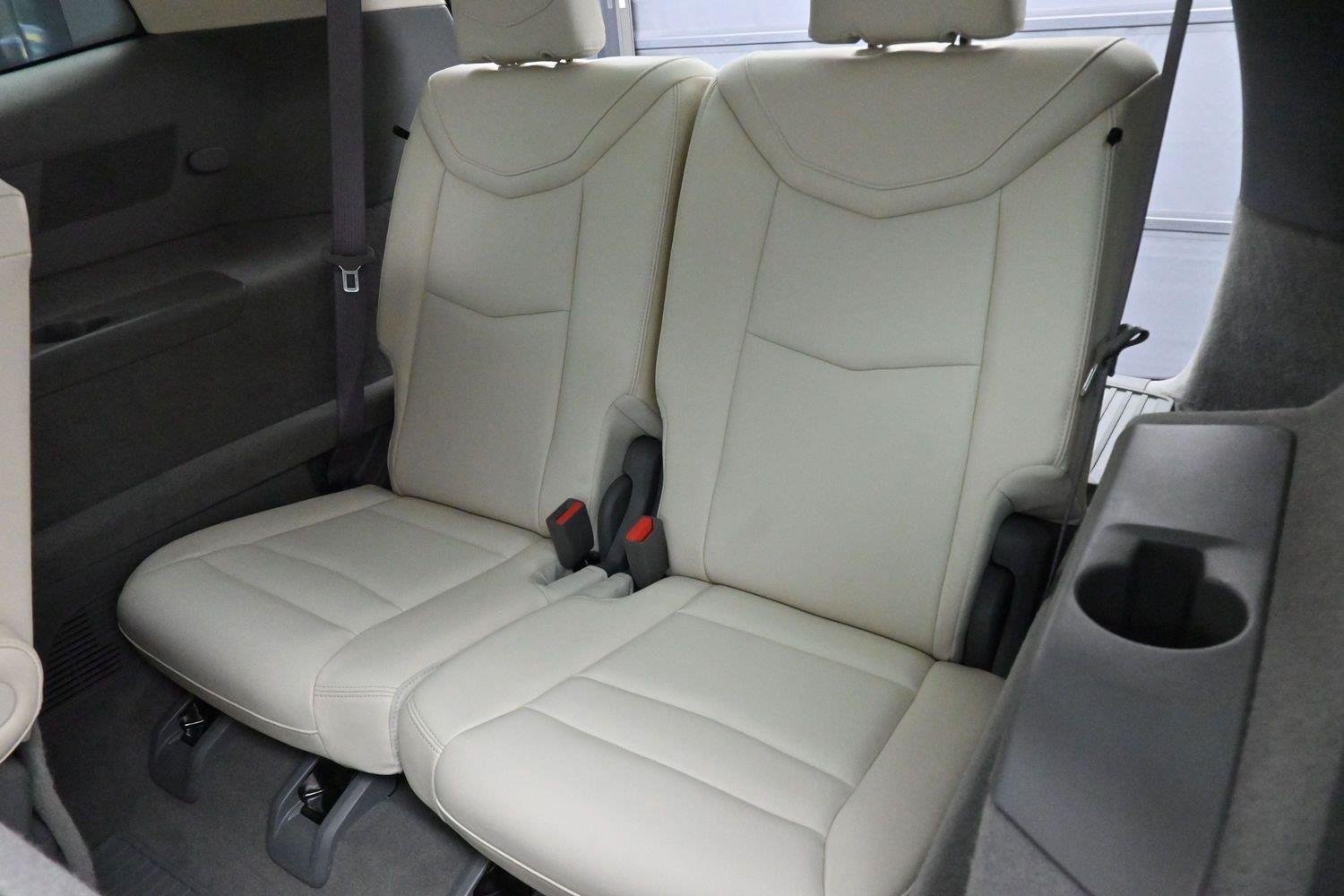 Used 2024 Crystal White Tricoat Cadillac Premium Luxury image 33