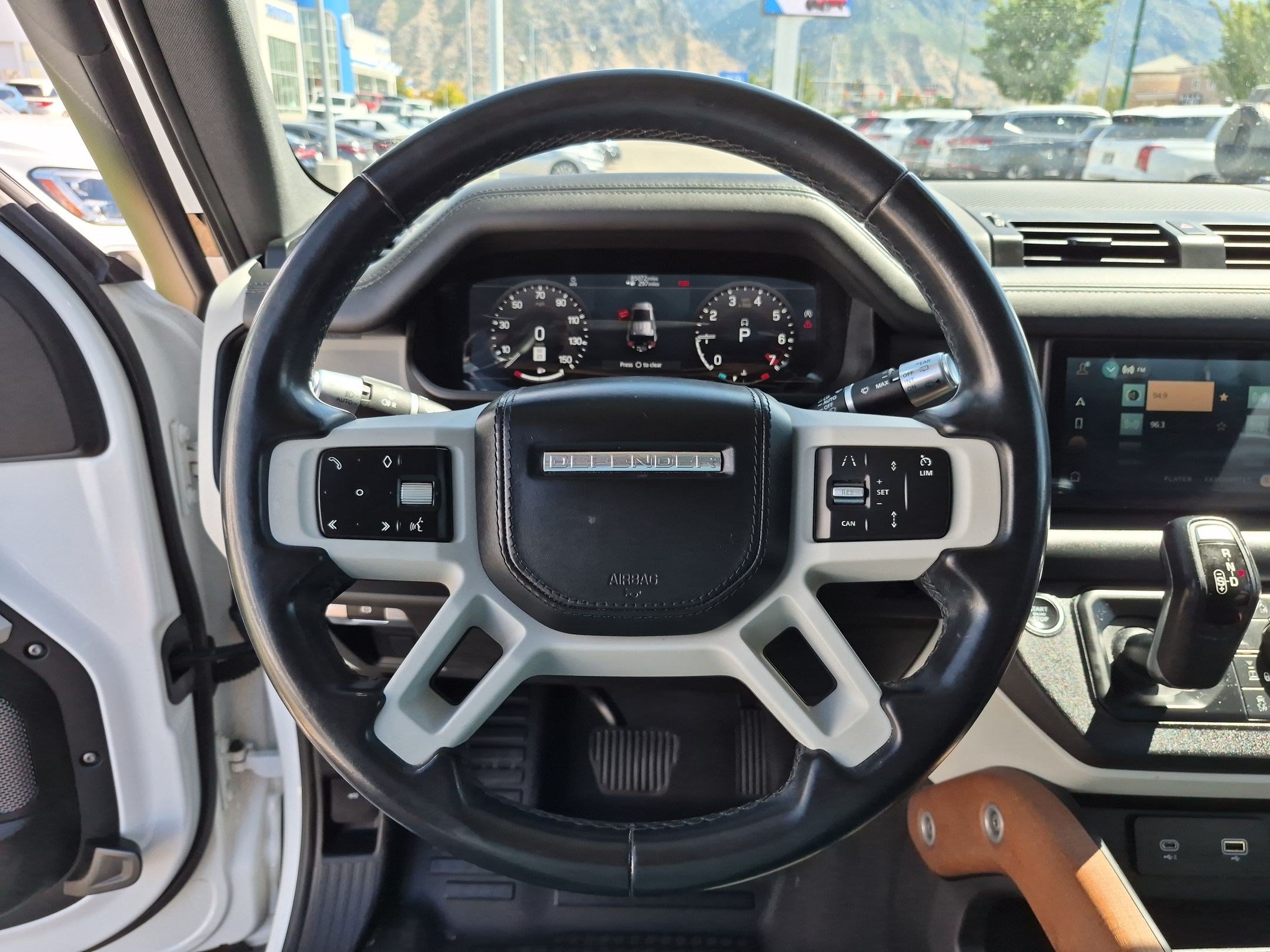 Used 2020 Fuji White Land Rover HSE image 16