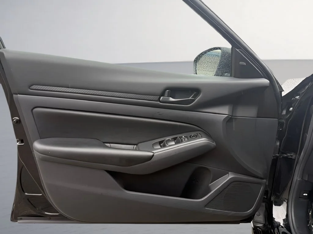 Used 2025 Black Nissan S image 15