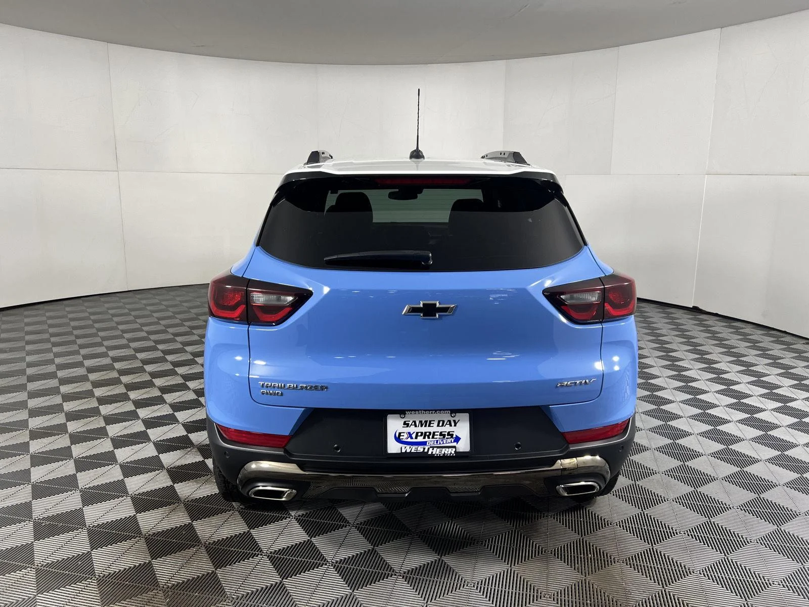 Used 2024 Fountain Blue Chevrolet ACTIV image 16