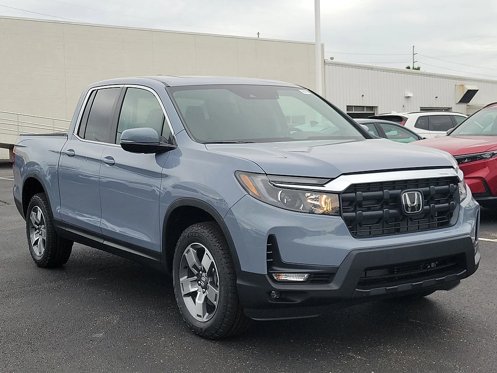 New 2026 Sonic Gray Pearl Honda RTL image 17