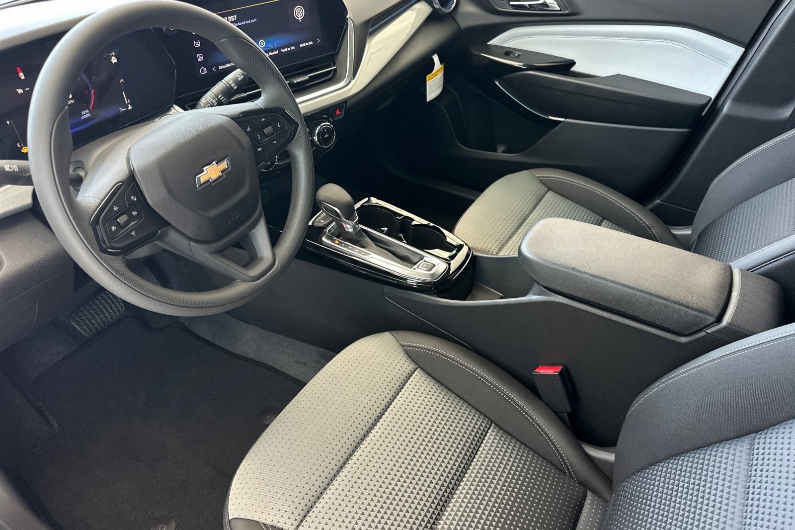 New 2026 Summit White Chevrolet LT image 10