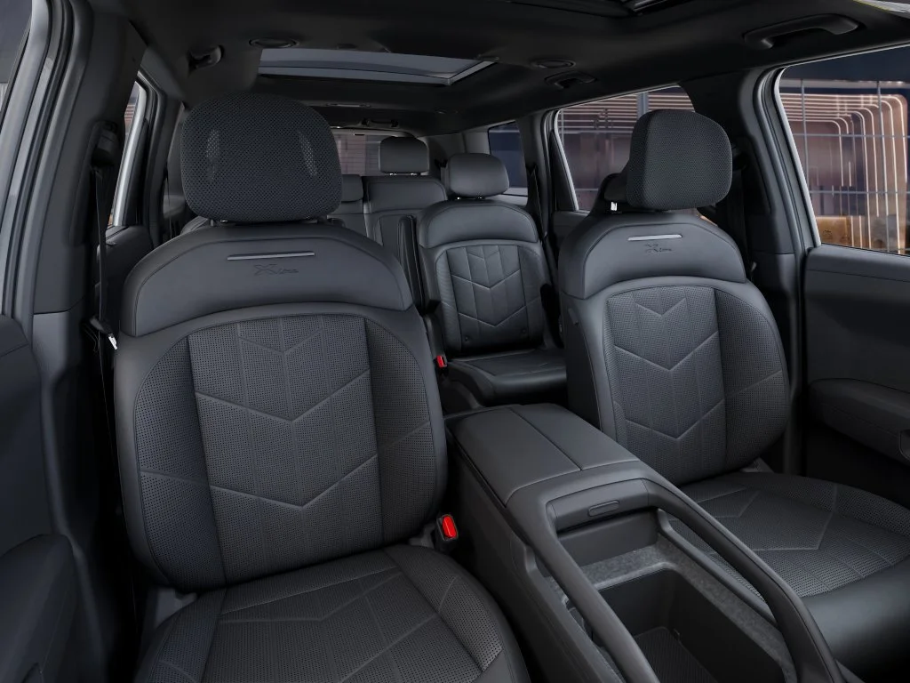New 2027 White Kia X-Line SX image 15