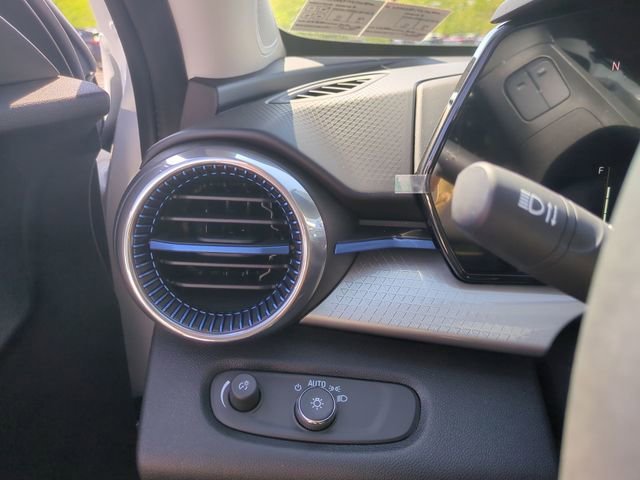 2026 Chevrolet Trax LT - Photo 20