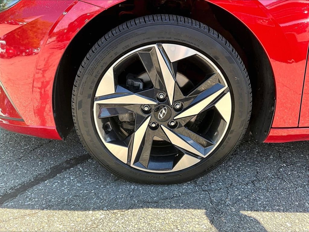 Used 2023 Red Hyundai SEL image 7