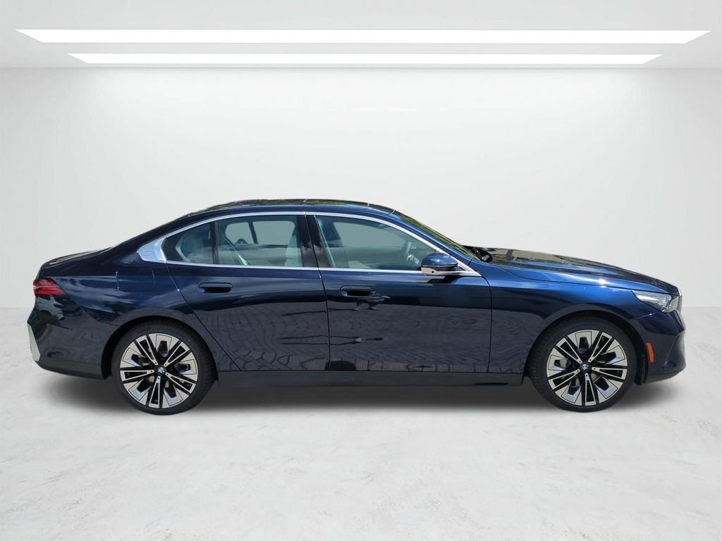 New 2027 Blue BMW 530i xDrive image 3