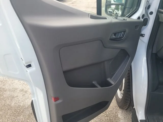 New 2026 Oxford White Ford Base image 17