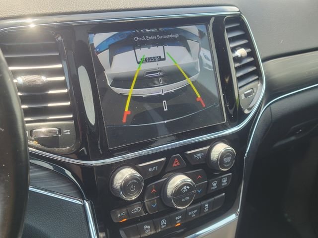 Used 2020 Blue Jeep Limited image 18