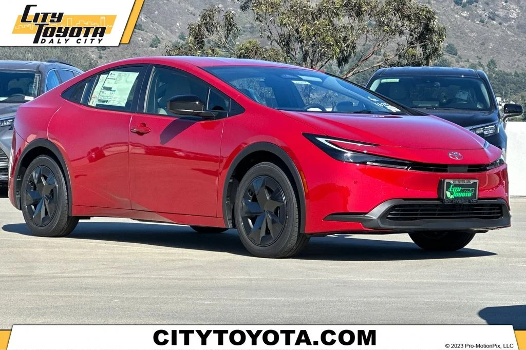 2027 Toyota Prius  LE