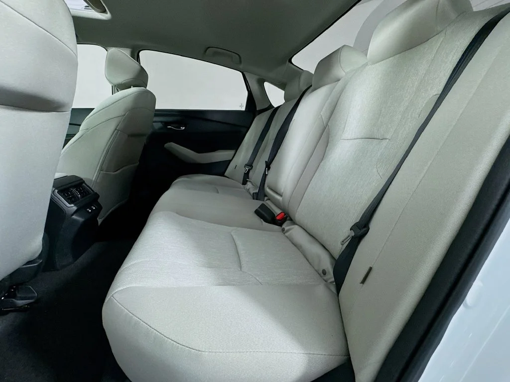 New 2026 Platinum White Pearl Honda SE image 34