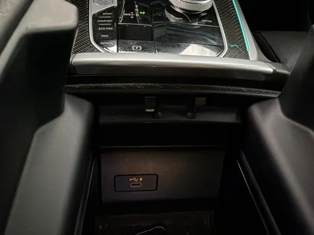 Used 2022 Black BMW M50i image 26