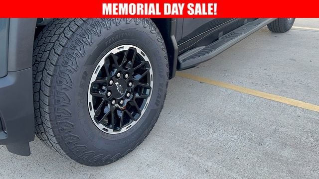 2026 Chevrolet Silverado EV Trail Boss - Photo 9