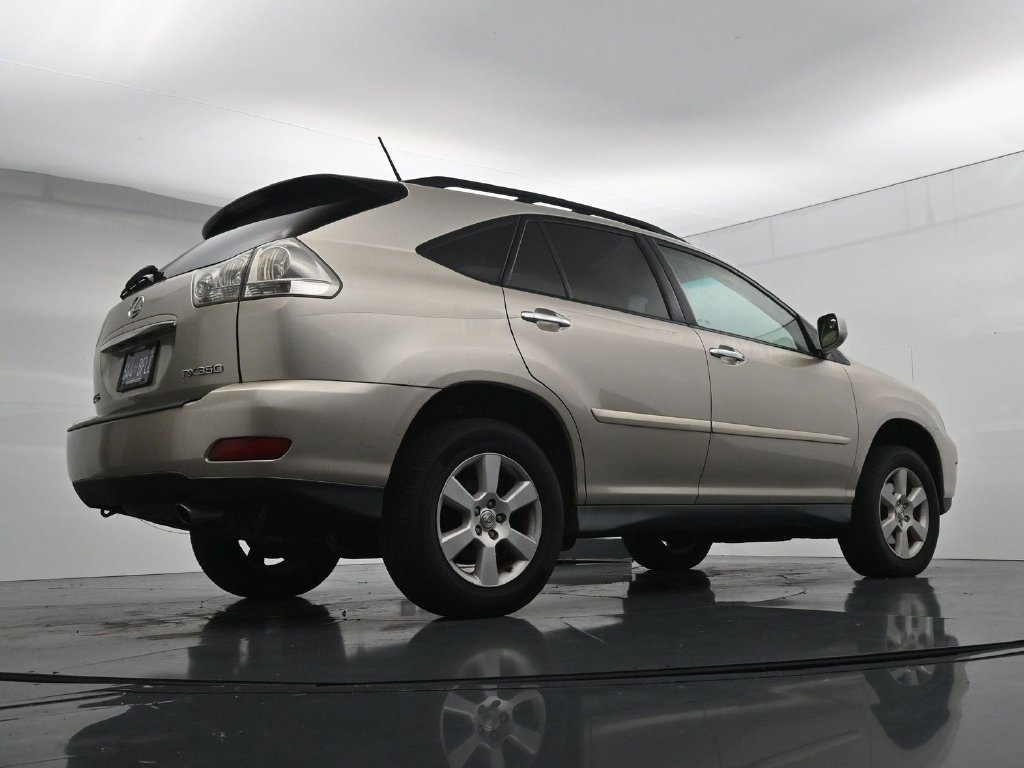 Used 2008  Lexus 350 image 23