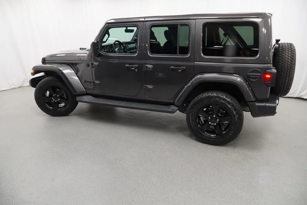 Used 2021 Gray Jeep Unlimited Sahara Altitude image 14