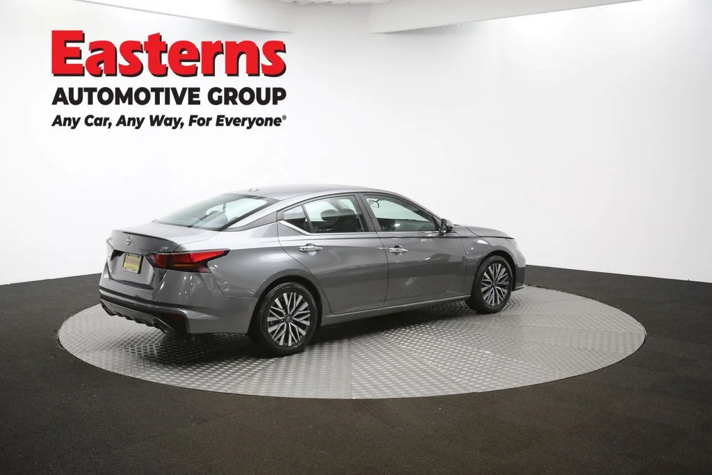 Used 2023 Gray Nissan 2.5 SV image 41