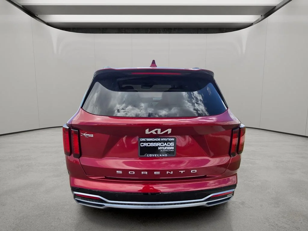 Used 2022 Passion Red Tintcoat Kia EX image 4