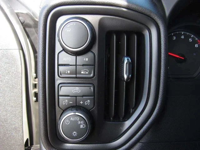 Used 2026 White Chevrolet Custom image 19