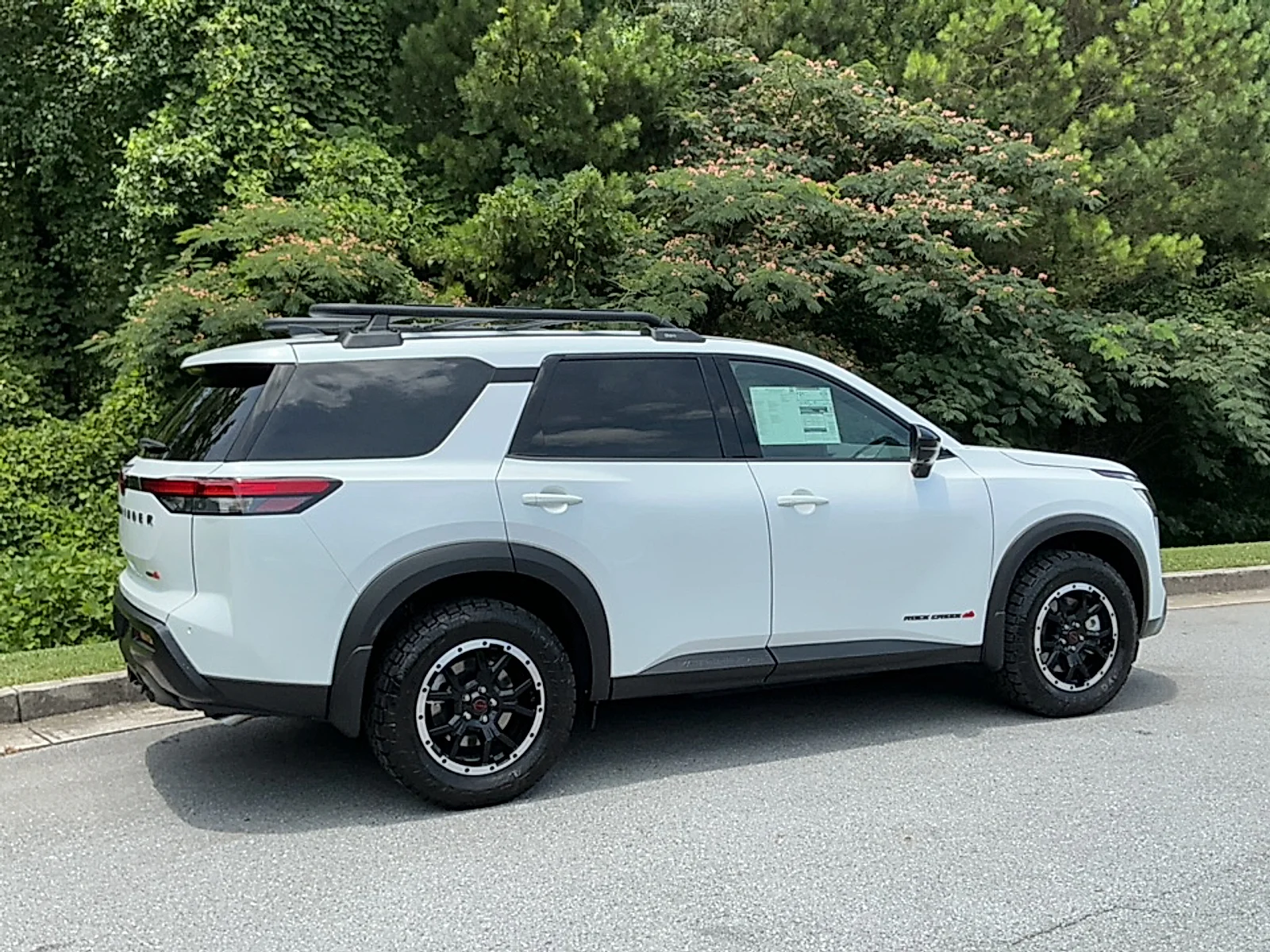 New 2026 Everest White Pearl Tricoat Nissan Rock Creek image 2